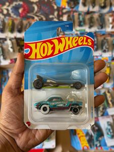 Hot Wheels Car Set of two