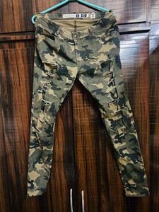 Roadster Ripped Jeans
