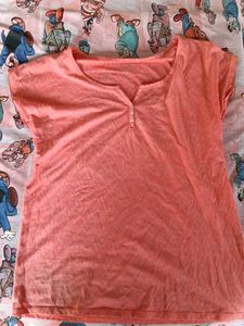 Asthetic minimal T shirt for girls