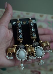 Statement Earrings: Oxen and Pearl