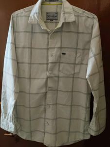 Men's Idoni Checkered Shirt - Size M