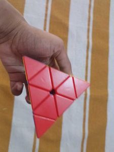 Pyraminx Cube