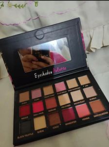 Eyeshadow Palettes Bundle