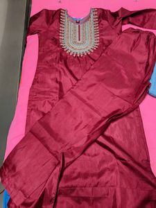 Embroidered Tunic Top Kurta Set