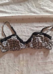 Elegant Black &amp; White Floral Lace Bra – Soft Cotto