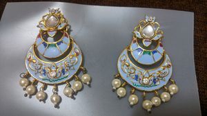 Any 1 Earring At 250/-