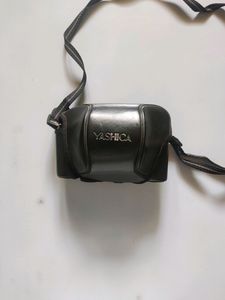 Yashica Mf-2 Super DX Camera