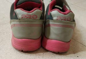 Girls Sports Shoes 👟 Pink 🩷 White 🤍