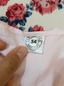 Women Embroidered Pure Cotton Straight Kurta