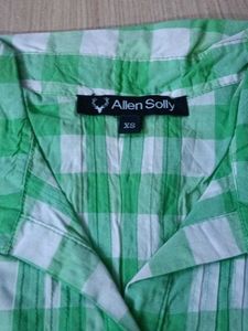 ✨Never Used ✨Allen Solly Green Checkered Top