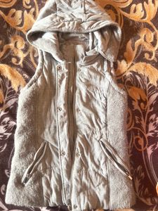 HALF SLEEVES GREY JACKET