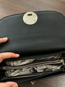 PRICE DROP Black Stylish Shoulder/Handbag