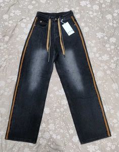 Wide Leg Jeans with Side Stripe