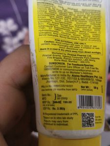 Lacto Calamine Sunscreen SPF 50