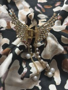 Elegant Golden Butterfly Hair Claw Clip