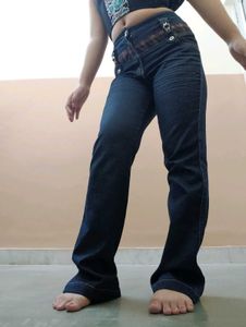 Bootcut skater girl