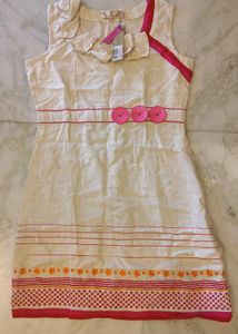 Cream Color Sleeveless Tunic Style Kurti