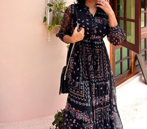 Pretty little baby dress 🌸🌷🖤