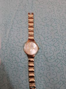 Women New Golden Watch