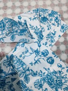 Corset Style Puff Sleeve Floral Top