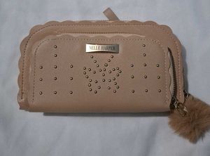 Nelle Harper Wallet