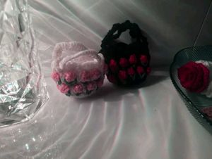 Crochet Tulip Airpods Case
