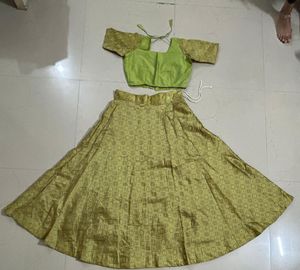 Olive Green Geometric Print Skirt