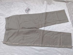 Straight Leg Trousers 🤍