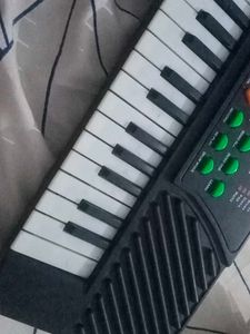 Kids Electronic Keyboard - Musical Toy