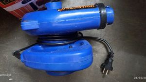 Vacuum Cleaner And Blower