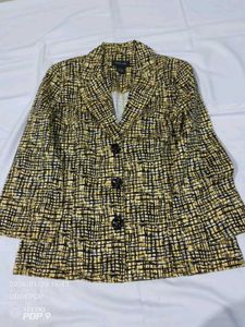 Stylish Patterned Blazer