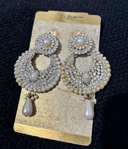 Stone Medium Earrings