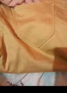 Golden Capri | Length 23 Inch