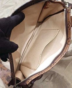 Louis Vuitton (Non Automatic)