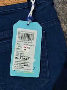 Dark Wash Skinny Jeans - New with Tags!