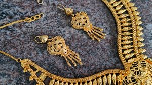 Covering Necklace And Earrings