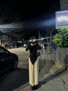 Chic Black Asymmetric Top