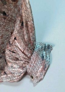 📀 Chic Animal Print Party Top