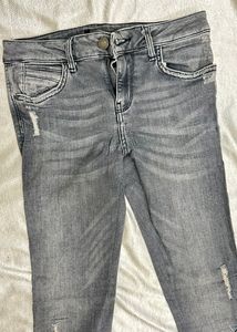 Grey Fitted Jeans