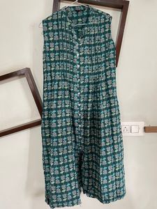 Green Sleeveless Side And Front Cut Kurti