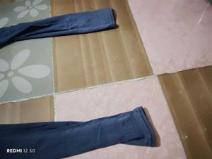 Blue Leggi