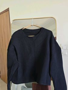 Cropped Oversized Sweatshirt