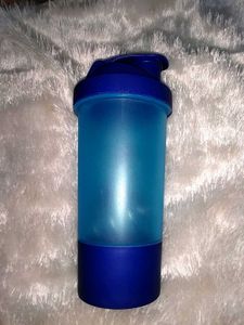 Blue Proteins Shaker Bottle