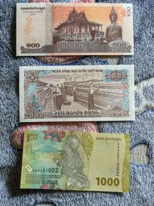 3 foreign currency note UNC banknote