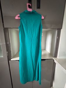 Karigari Green Top