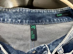 Benetton mid waist cropped light fade jeans