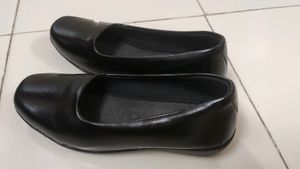 Women Solid Formal Shoes