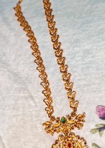 Elegant Gold Necklace