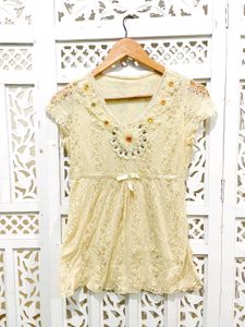 Vintage Inspired Laced Peplum Top