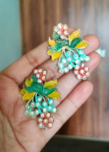 Sparkling Floral Earrings